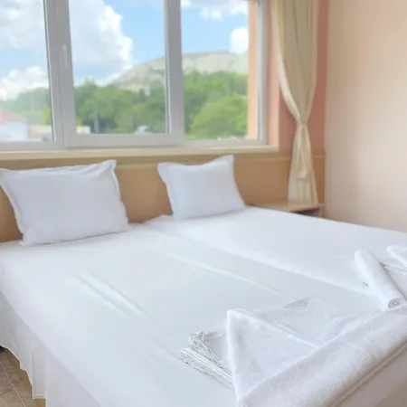 Family Morska Zvezda Hotel 2*